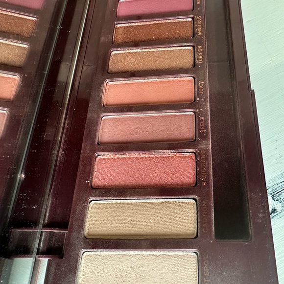 Urban Decay Naked Cherry Eyeshadow Palette - Picture 3 of 4